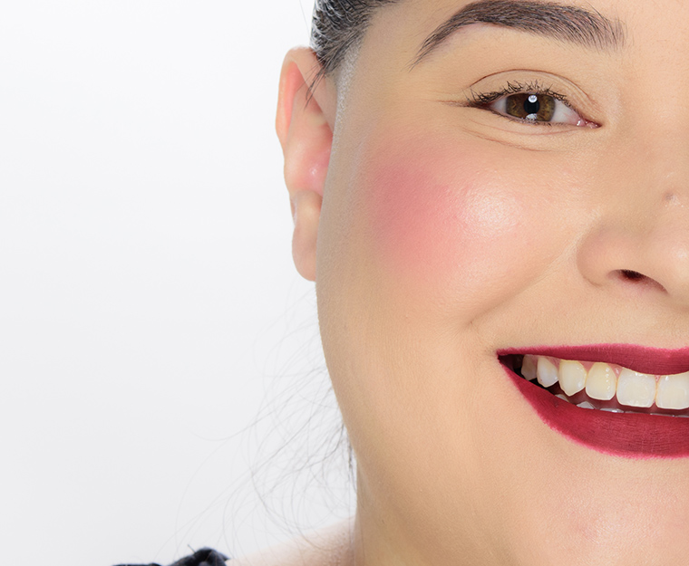 Essence Goldy Cassis Pure Nude Baked Blush