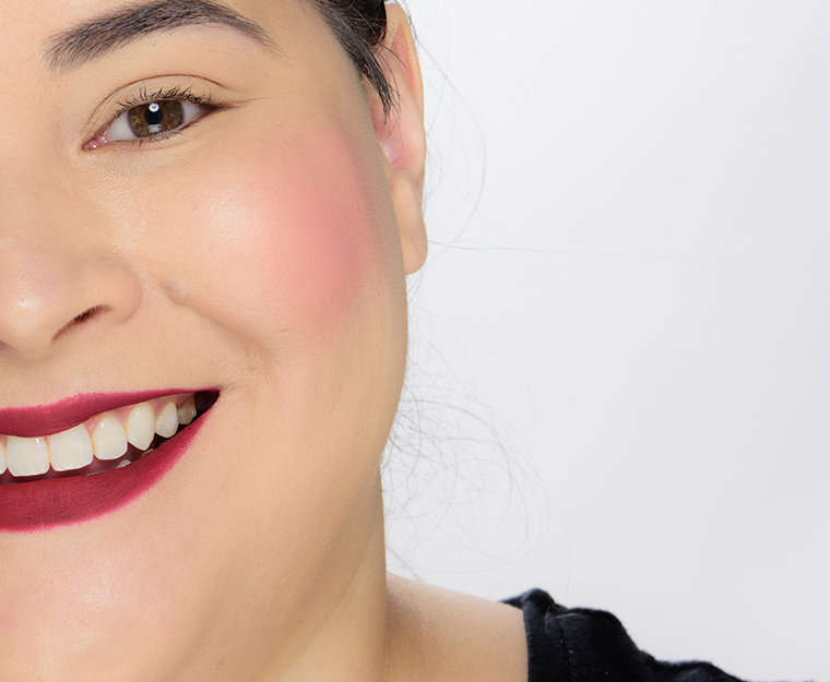 Essence Pretty Peach Pure Nude Baked Blush