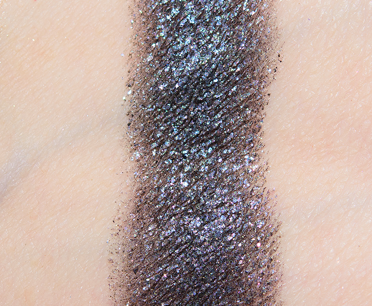 <p class="text-center">Pat McGrath Dark Destiny EYEdols Eyeshadow</p>