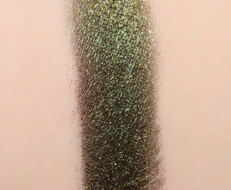 <p class="text-center">Pat McGrath Galactic Conquest EYEdols Eyeshadow</p>