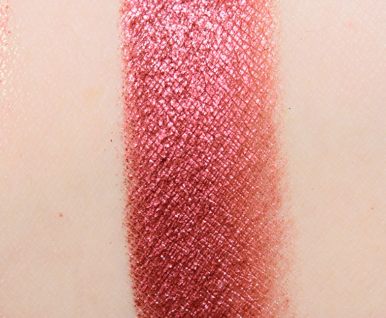 <p class="text-center">Pat McGrath Rouge Rebellion ChromaLuxe Artistry Pigment</p>
