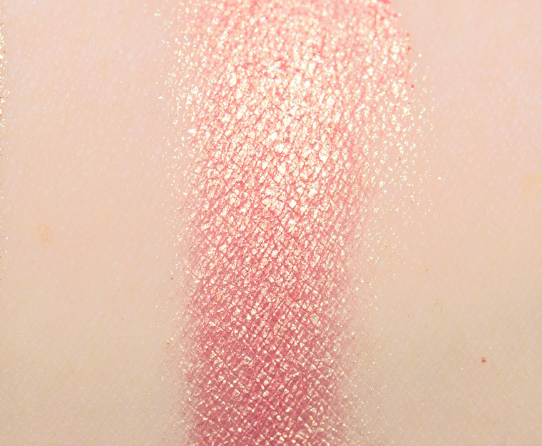 <p class="text-center">Pat McGrath Smuggler's Spice ChromaLuxe Artistry Pigment</p>