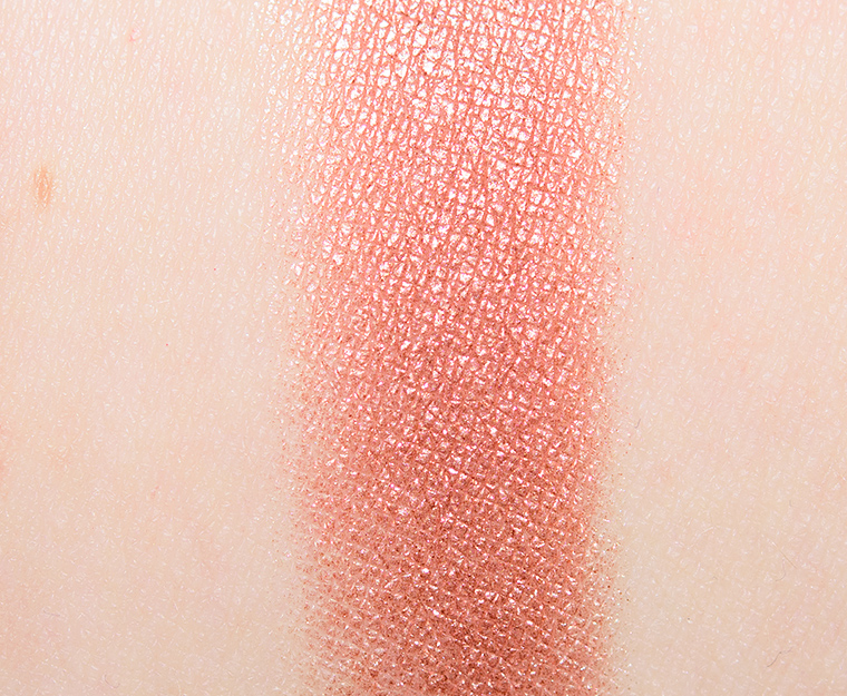 <p class="text-center">MAC DM Me Connect in Colour Eyeshadow</p>