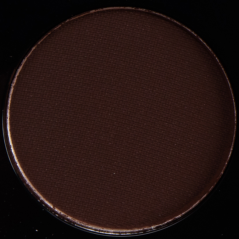 <p class="text-center">MAC Give Me Cyberspace Connect in Colour Eyeshadow</p>