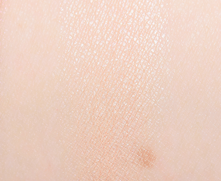 <p class="text-center">MAC Grain Connect in Colour Eyeshadow</p>
