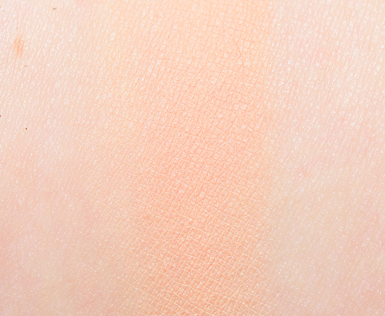 <p class="text-center">MAC Samoa Silk Connect in Colour Eyeshadow</p>