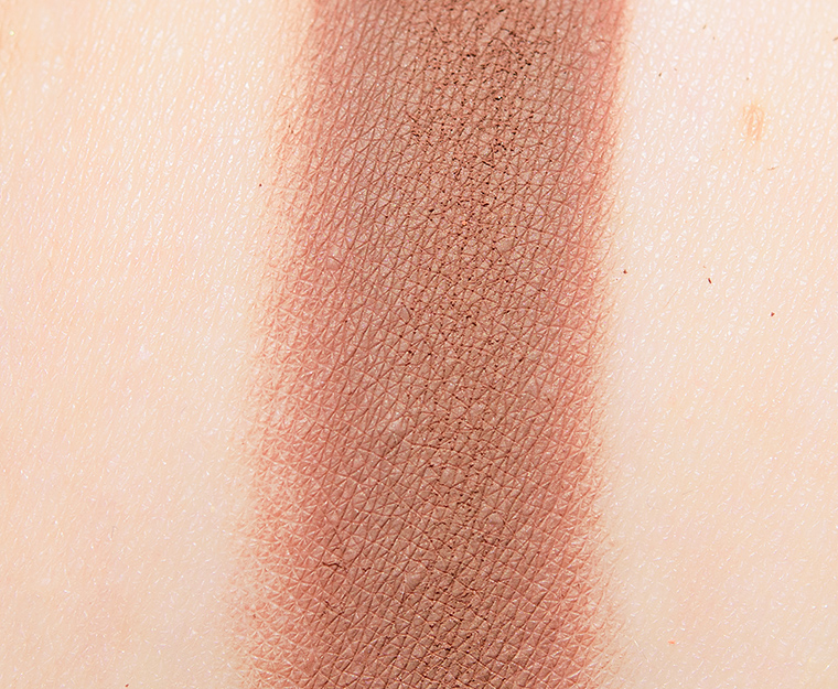 <p class="text-center">MAC Sonic Chocolate Connect in Colour Eyeshadow</p>