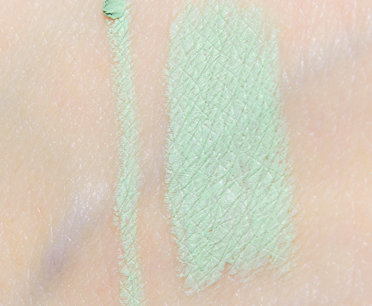 <p class="text-center">Moira Mint Statement Gel Liner</p>