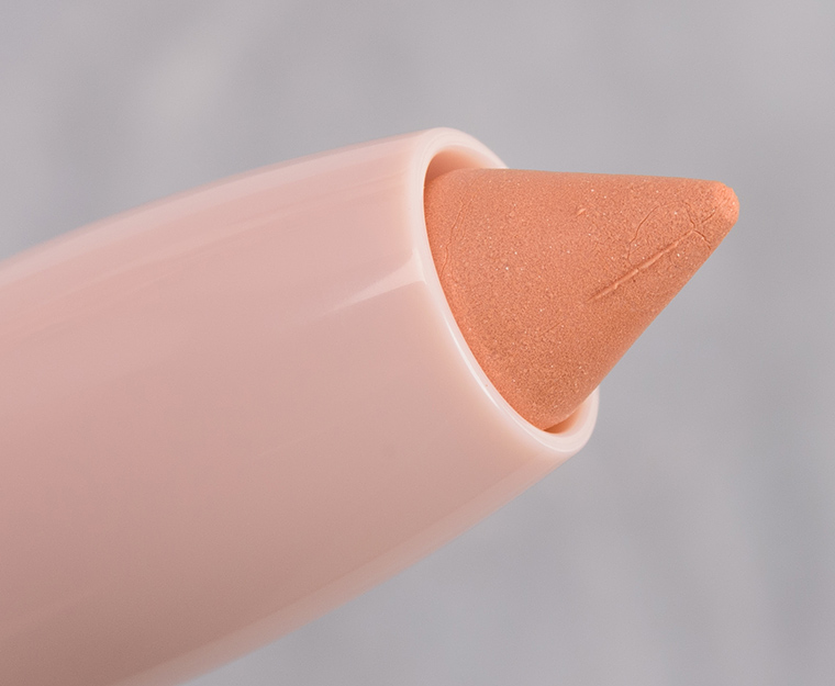<p class="text-center">Moira Warm Vanilla At Glance Stick Shadow</p>