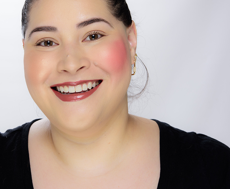 Gucci Beauty Soft Red (08) Luminous Matte Blush