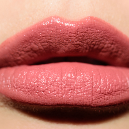 Charlotte Tilbury Pillow Talk Medium Blur Airbrush Flawless Lip Blur