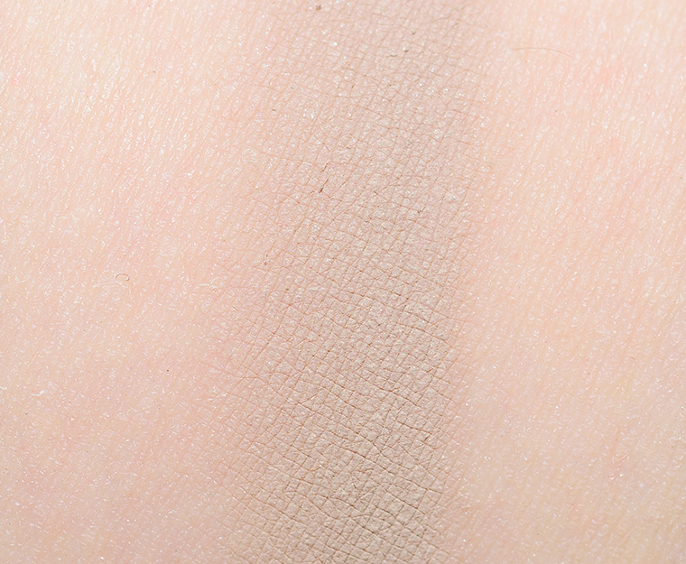 <p class="text-center">Dandy Lions Apple Butter Matte Eyeshadow</p>