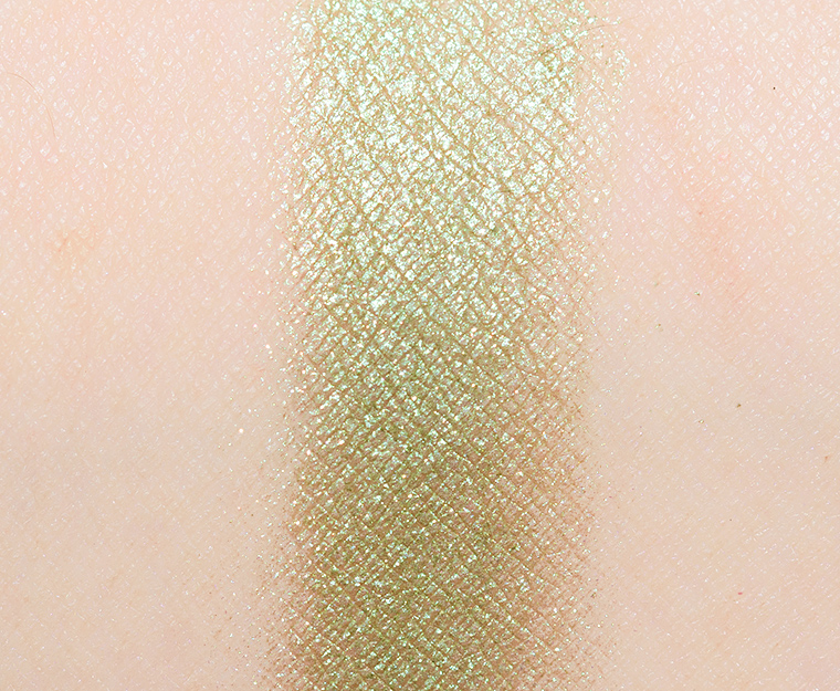 <p class="text-center">Dandy Lions Aventurine Shimmer Eyeshadow</p>