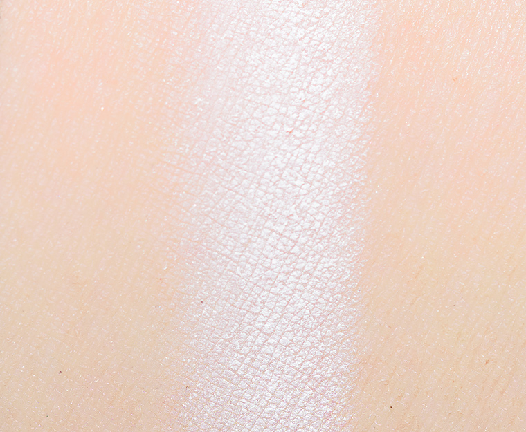 <p class="text-center">Dandy Lions Blanca Matte Eyeshadow</p>