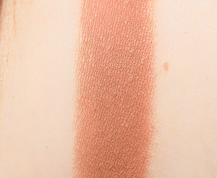 <p class="text-center">Dandy Lions Hazelnut Matte Eyeshadow</p>