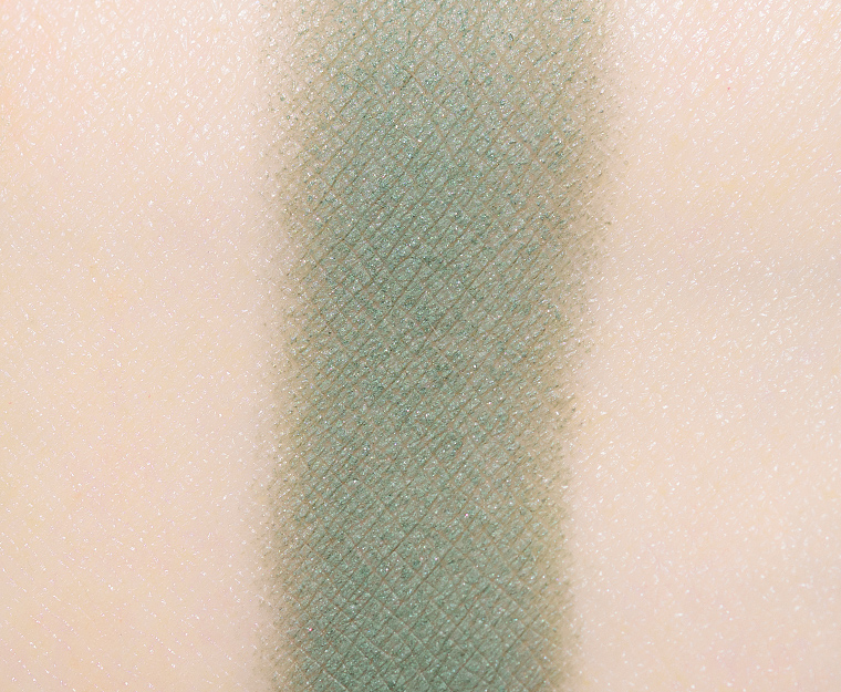 <p class="text-center">Dandy Lions Noble Fir Matte Eyeshadow</p>