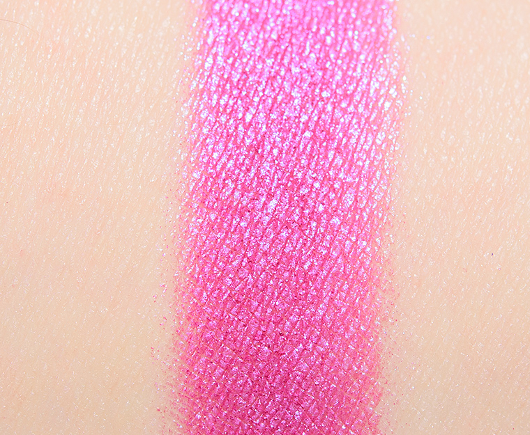 <p class="text-center">Dandy Lions Bossy Shimmer Eyeshadow</p>