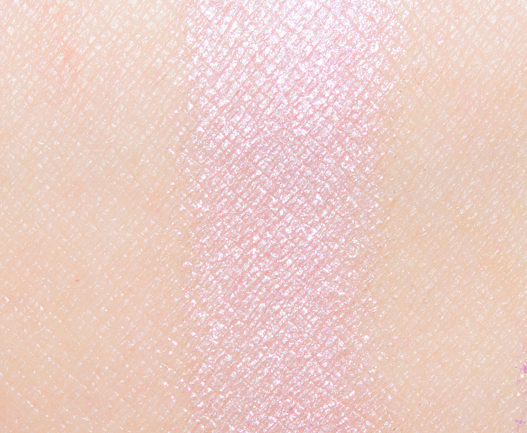 <p class="text-center">Dandy Lions Coming Up Roses Shimmer Eyeshadow</p>