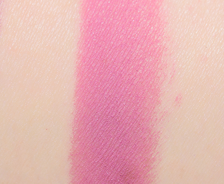 <p class="text-center">Dandy Lions Flourish Matte Eyeshadow</p>