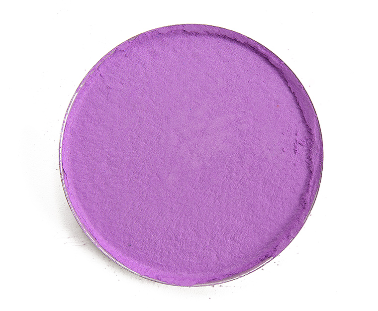 <p class="text-center">Dandy Lions Spirit Matte Eyeshadow</p>