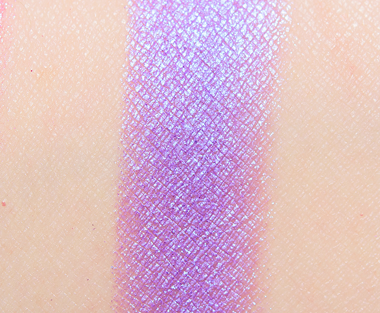 <p class="text-center">Dandy Lions Starbloom Shimmer Eyeshadow</p>