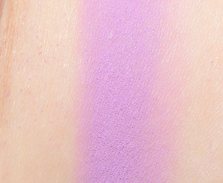 <p class="text-center">Dandy Lions Unfazed Matte Eyeshadow</p>