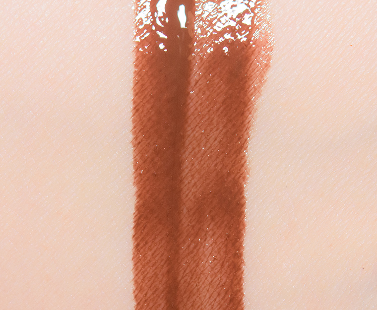 <p class="text-center">About Face Dare to Bare Light Lock Lip Gloss</p>