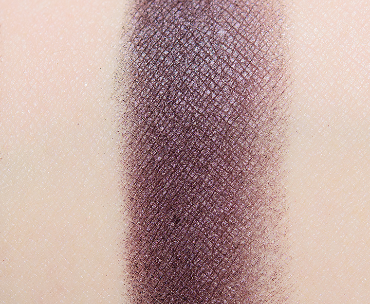 <p class="text-center">Chanel Murier Noir (414) Ombre Premier Libre</p>
