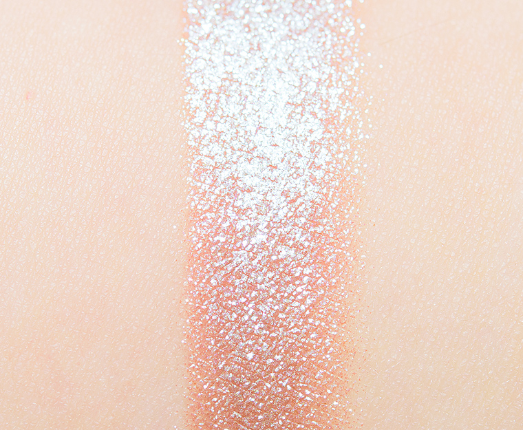 <p class="text-center">Glaminatrix Basil Duochrome Eyeshadow</p>