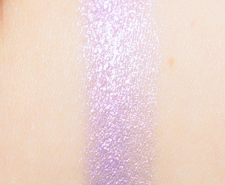<p class="text-center">Glaminatrix Lavender Duochrome Eyeshadow</p>