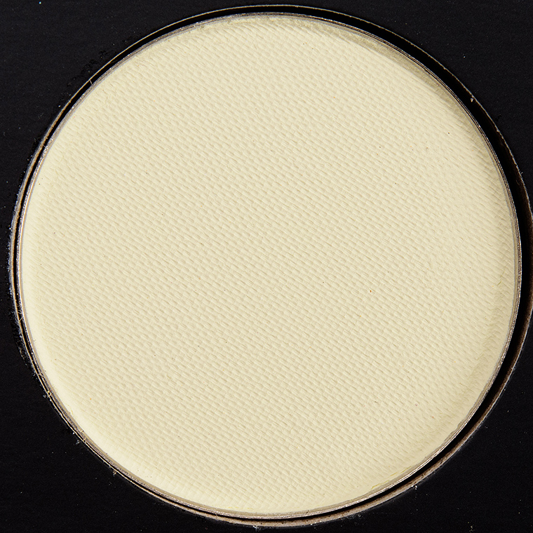 <p class="text-center">Glaminatrix Meringue Matte Eyeshadow</p>