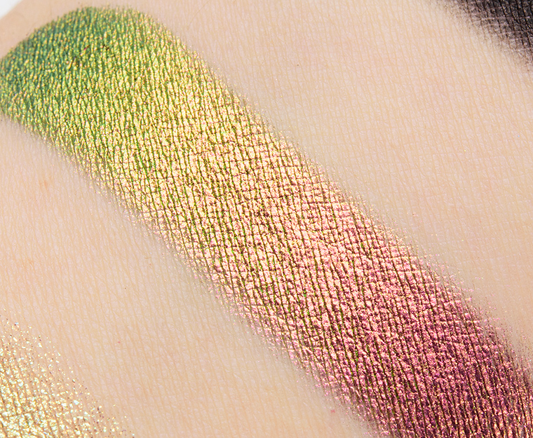 <p class="text-center">Glaminatrix Star Anise Multichrome Eyeshadow</p>