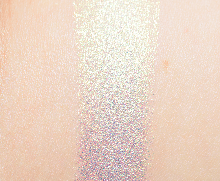 <p class="text-center">Glaminatrix Vanilla Multichrome Eyeshadow</p>