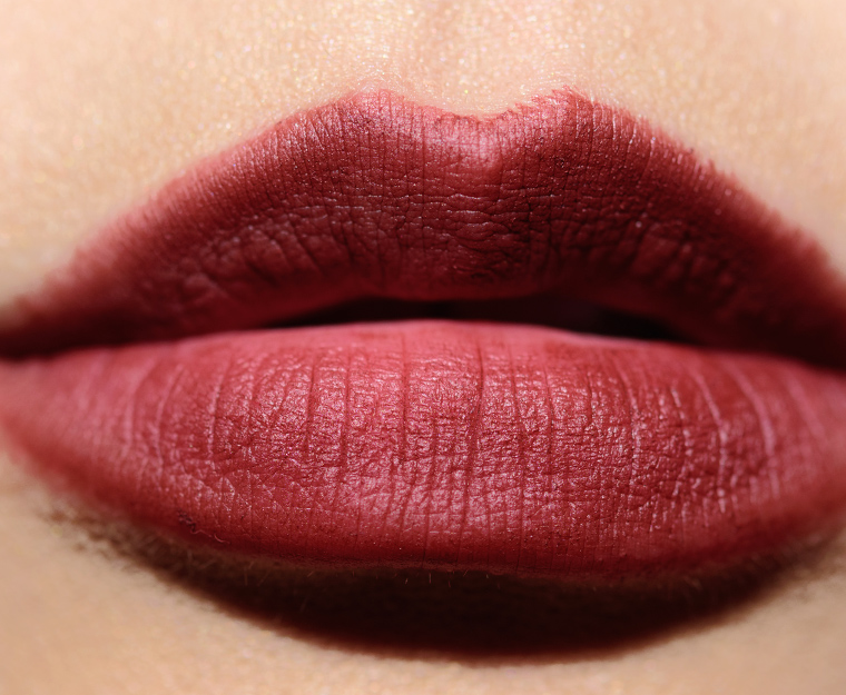 <p class="text-center">NARS No Satisfaction Powermatte Lipstick</p>