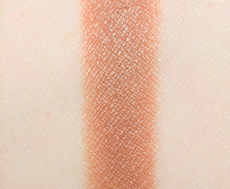 <p class="text-center">Charlotte Tilbury Supernova Suede Suede Future Matte Eyeshadow</p>
