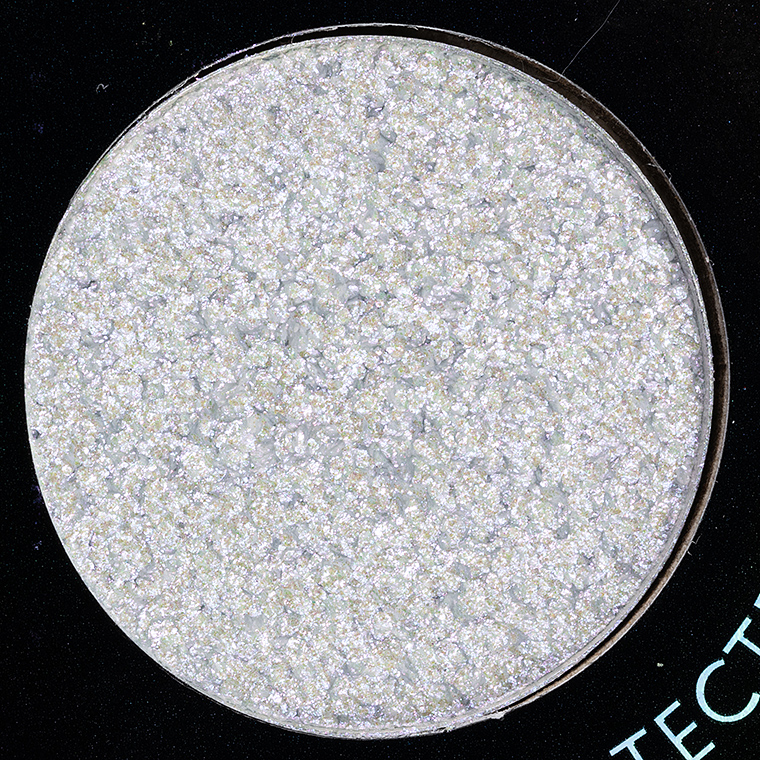 <p class="text-center">Danessa Myricks Protected Lightwork Eyeshadow</p>