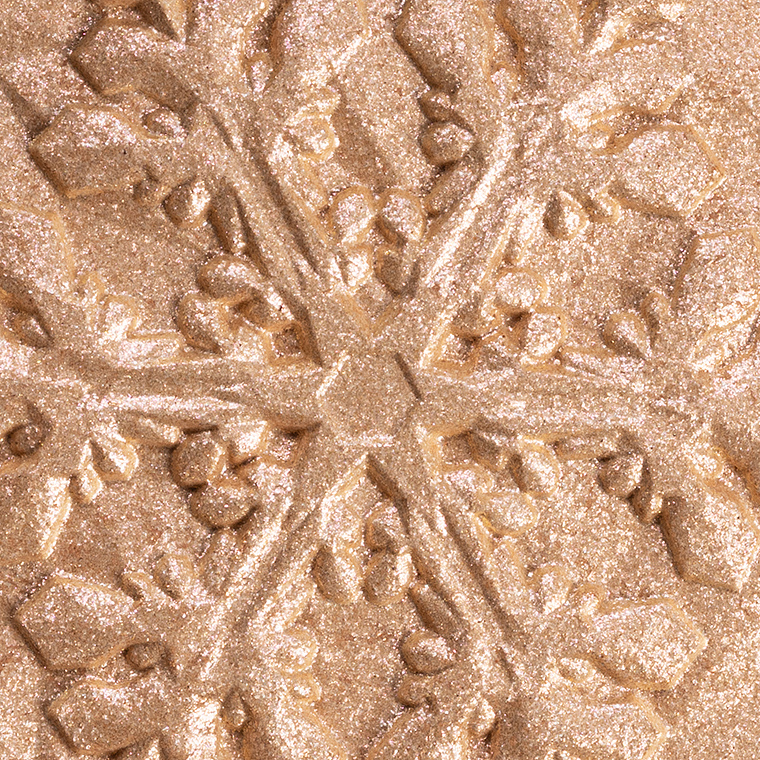 MAC Gleamscape Extra Dimension Skinfinish