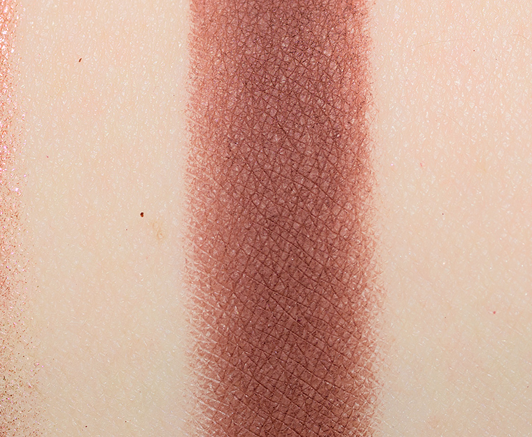 <p class="text-center">Pat McGrath Daring Desire EYEdols Eyeshadow</p>