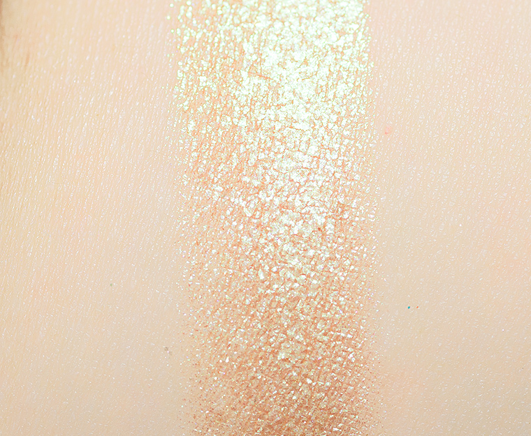 <p class="text-center">Rabanne Another Land Eyephoria Eyeshadow</p>
