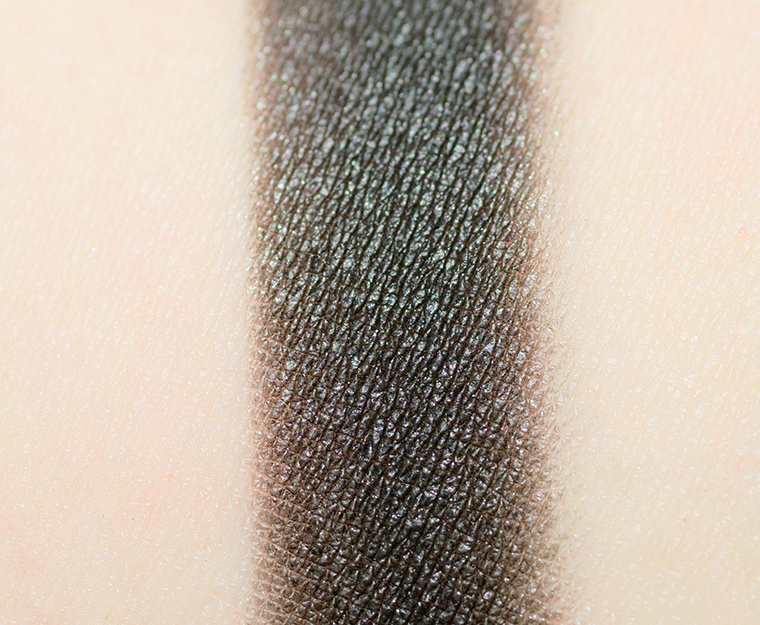 <p class="text-center">Rabanne En Tete a Tete Eyephoria Eyeshadow</p>