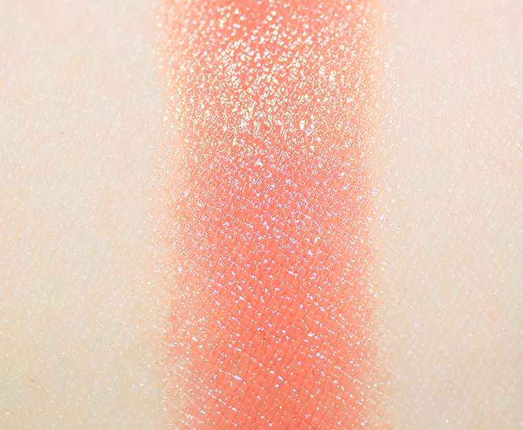 <p class="text-center">Rabanne Meta-Citrus Eyephoria Cream Eyeshadow</p>
