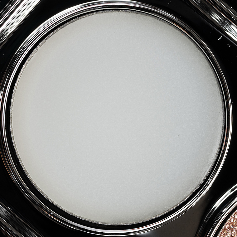 <p class="text-center">Rabanne Mirror Gloss Eyephoria Cream Eyeshadow</p>