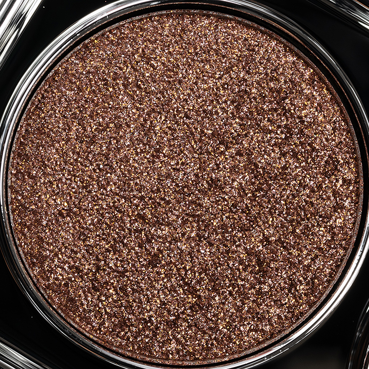 <p class="text-center">Rabanne Night Life Eyephoria Eyeshadow</p>