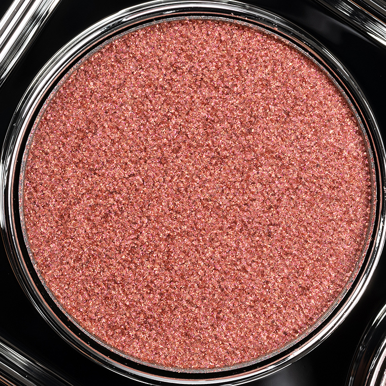 <p class="text-center">Rabanne Tan Line Eyephoria Eyeshadow</p>