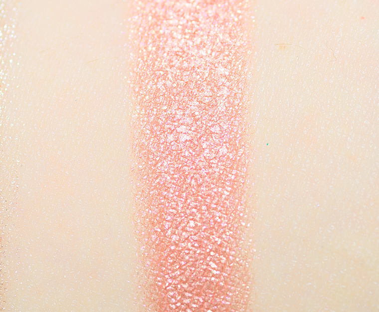 <p class="text-center">Rabanne Tan Line Eyephoria Eyeshadow</p>