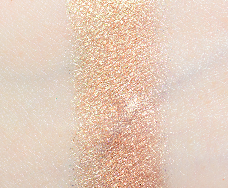 <p class="text-center">Rabanne Toxic Energy Eyephoria Eyeshadow</p>