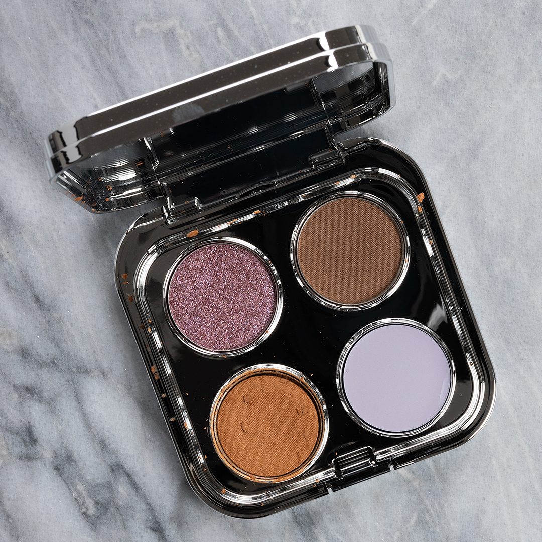 <p class="text-center">Rabanne Unnatural World Eyephoria Handbag Eyeshadow Quad</p>
