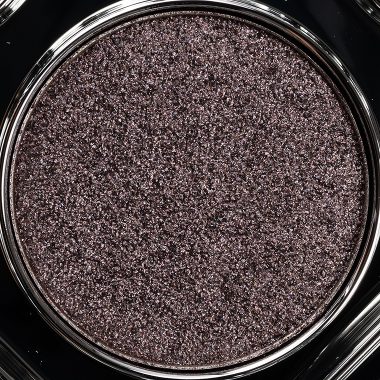<p class="text-center">Rabanne Voguish Eyephoria Eyeshadow</p>