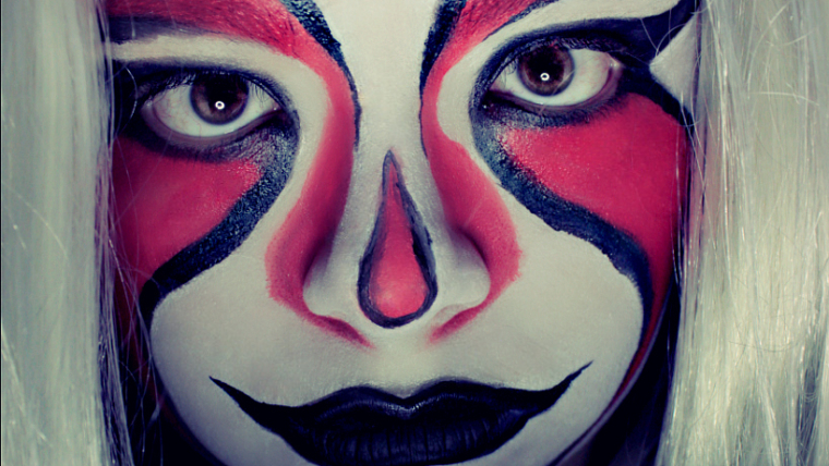 Kabuki-Inspired Makeup