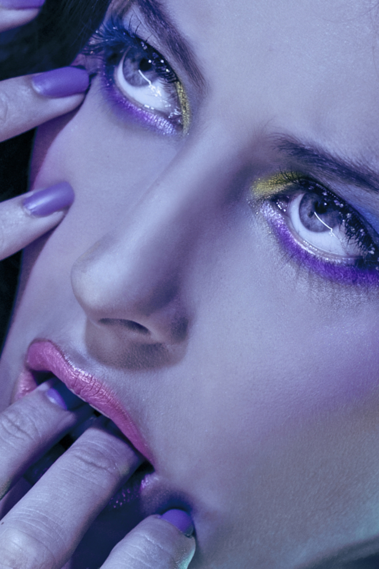 Editorial For Sweetpea And Fay: "ETUI"